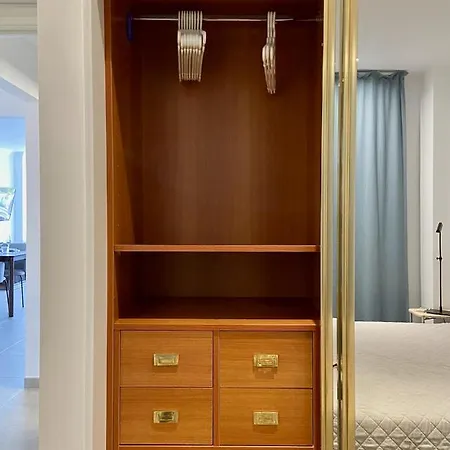 Excelsior I Sea View Apartamento *